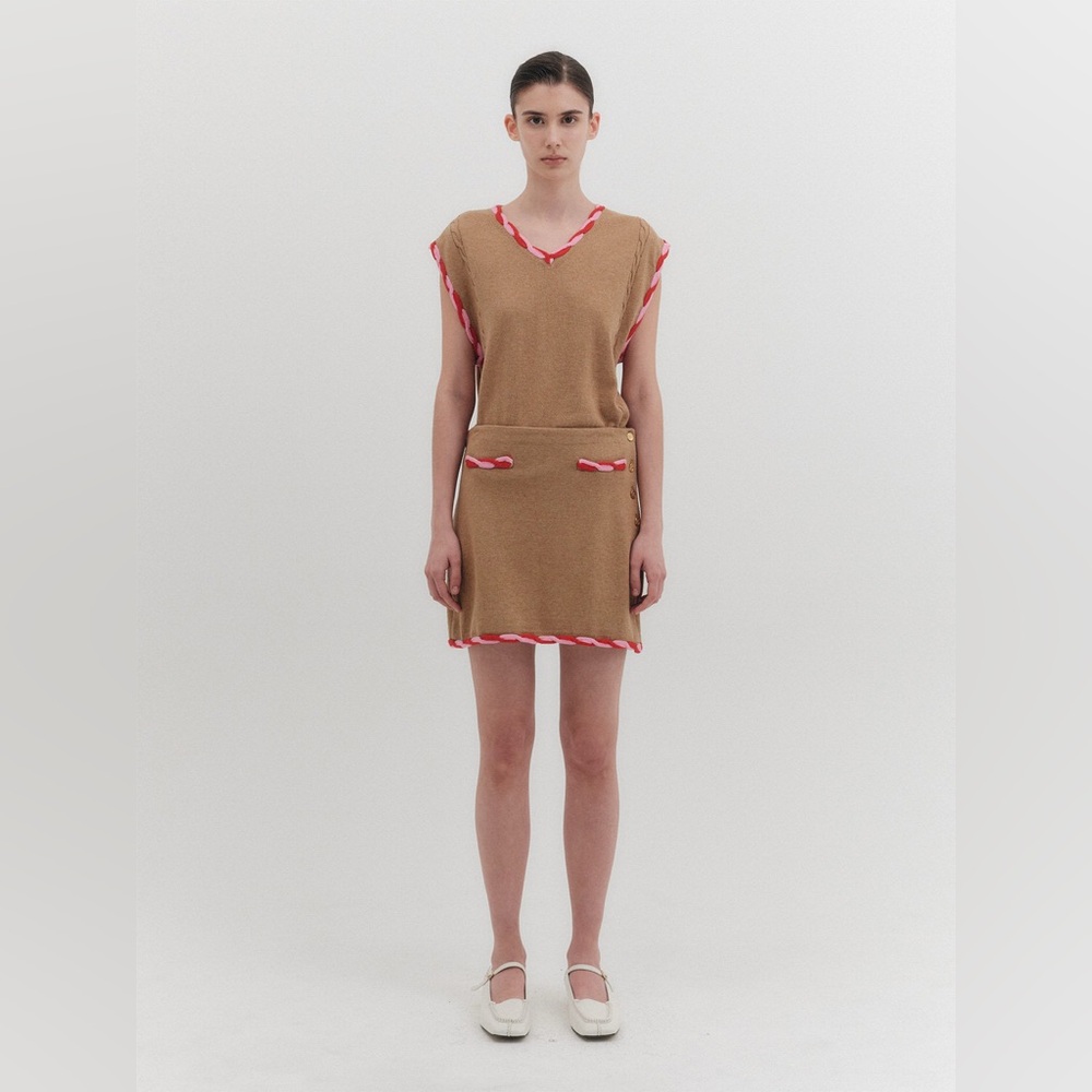 EENK Twisted Edge Knit Skirt - Beige